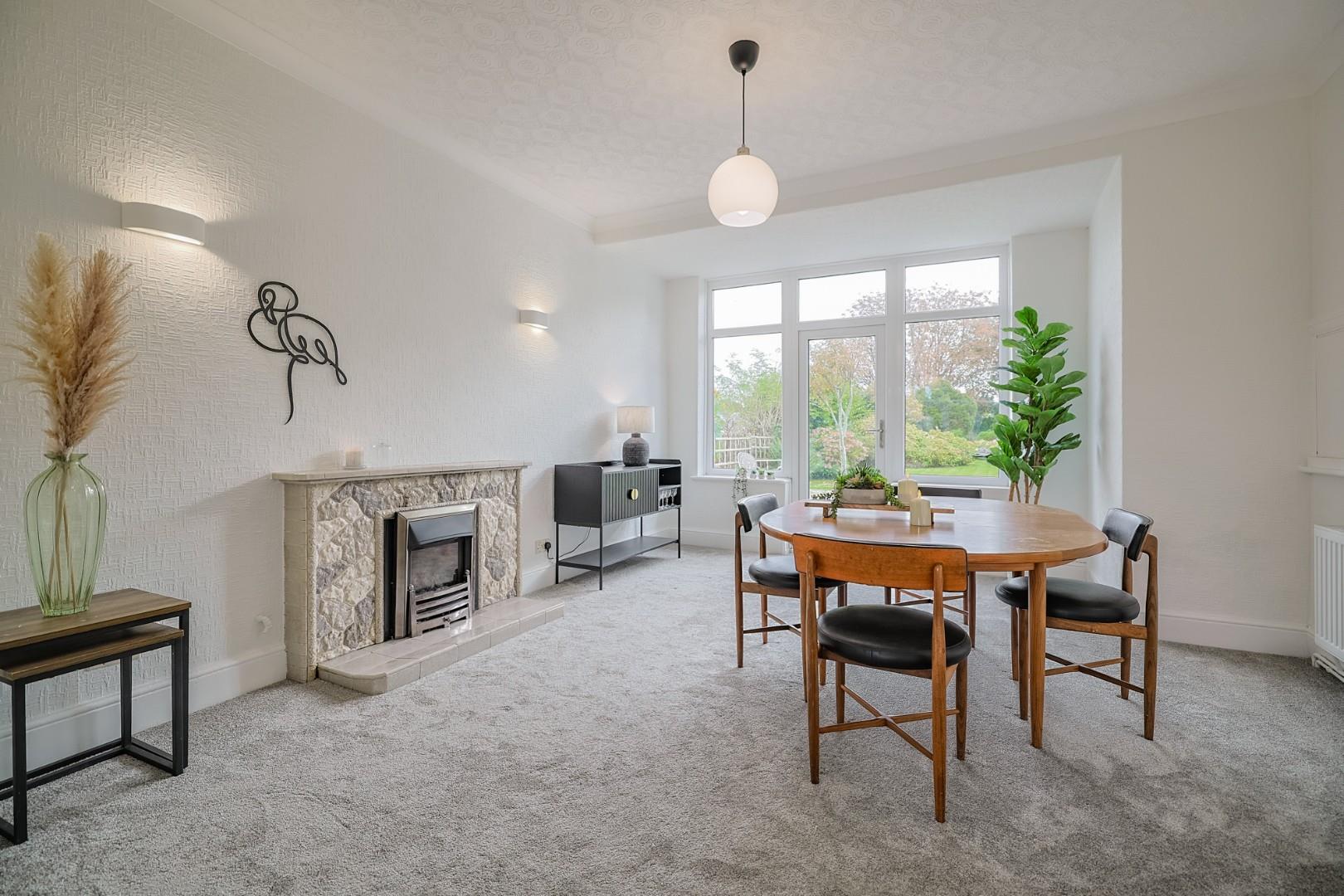 West Cross Lane, West Cross, Mumbles, Swansea, SA3 5LU